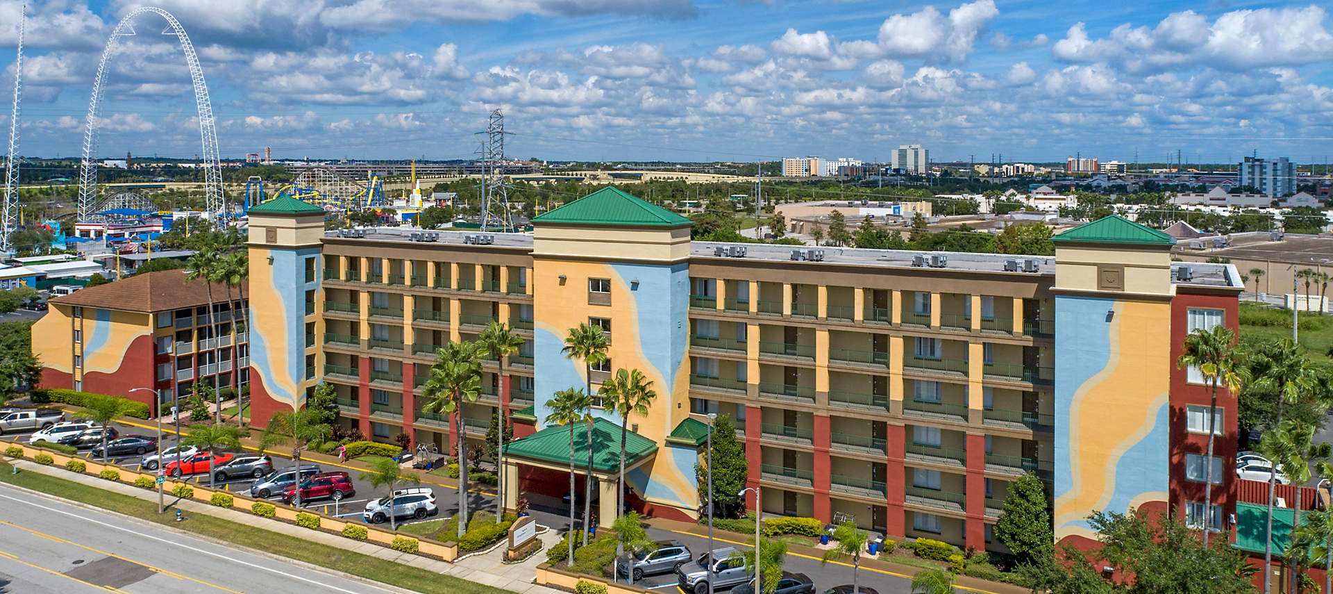 01-sales-kiosk-OSR-orlandos-sunshine-resort-exterior3
