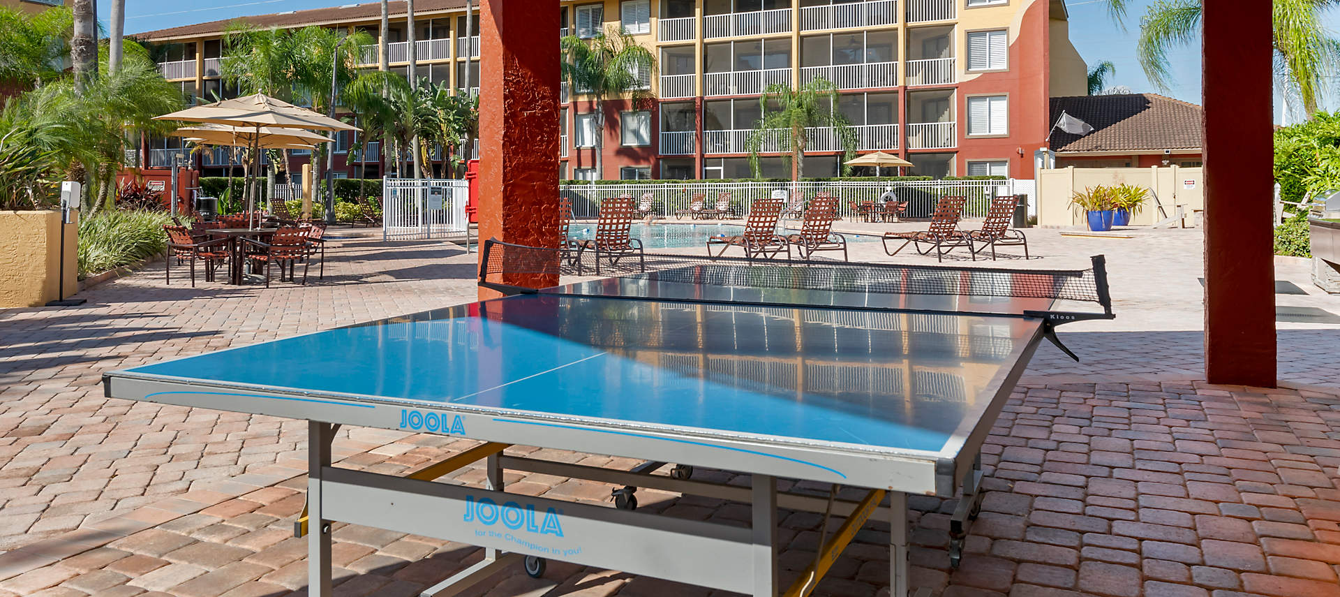 08-sales-kiosk-OSR-orlandos-sunshine-resort-ping-pong