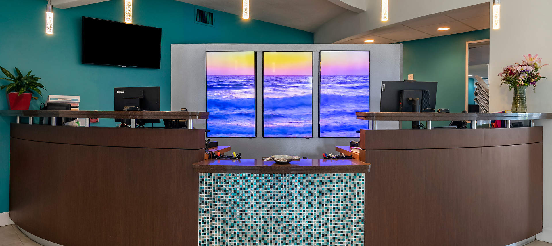 DAY-daytona-seabreeze-lobby-registration