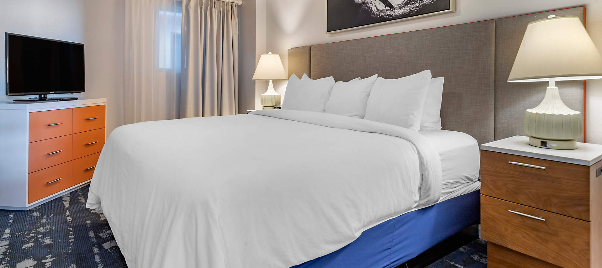 kiosk-CAR-carolina-grande-1bed-bedroom-june2022