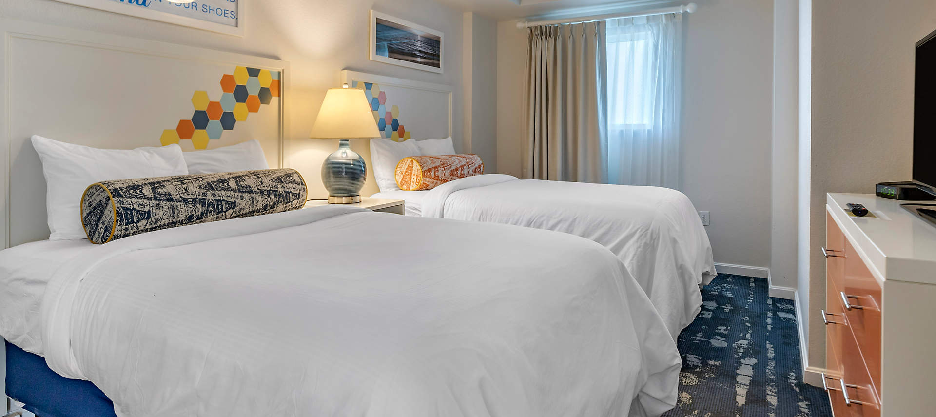 kiosk-CAR-carolina-grande-3bed-guestroom1-june2022
