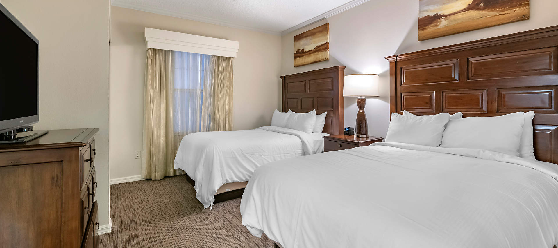 kiosk-WGV-grande-villas-at-world-golf-village-2bed-deluxe-guest-room1
