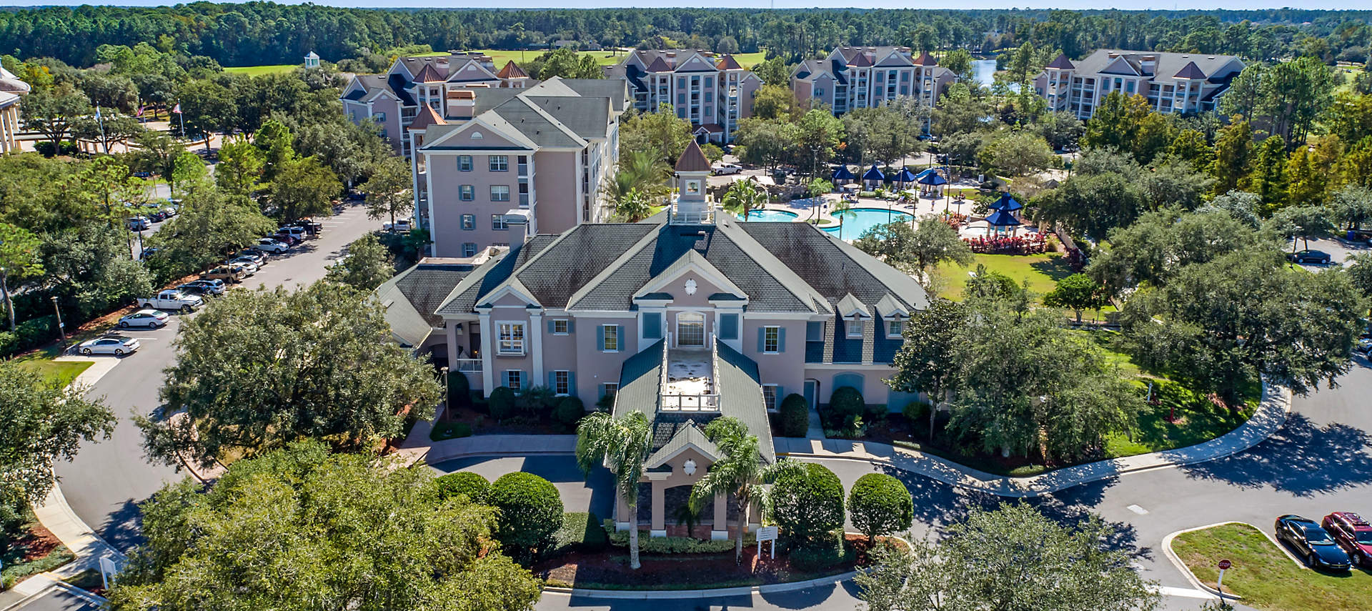 kiosk-WGV-grande-villas-at-world-golf-village-drone-aerials-01