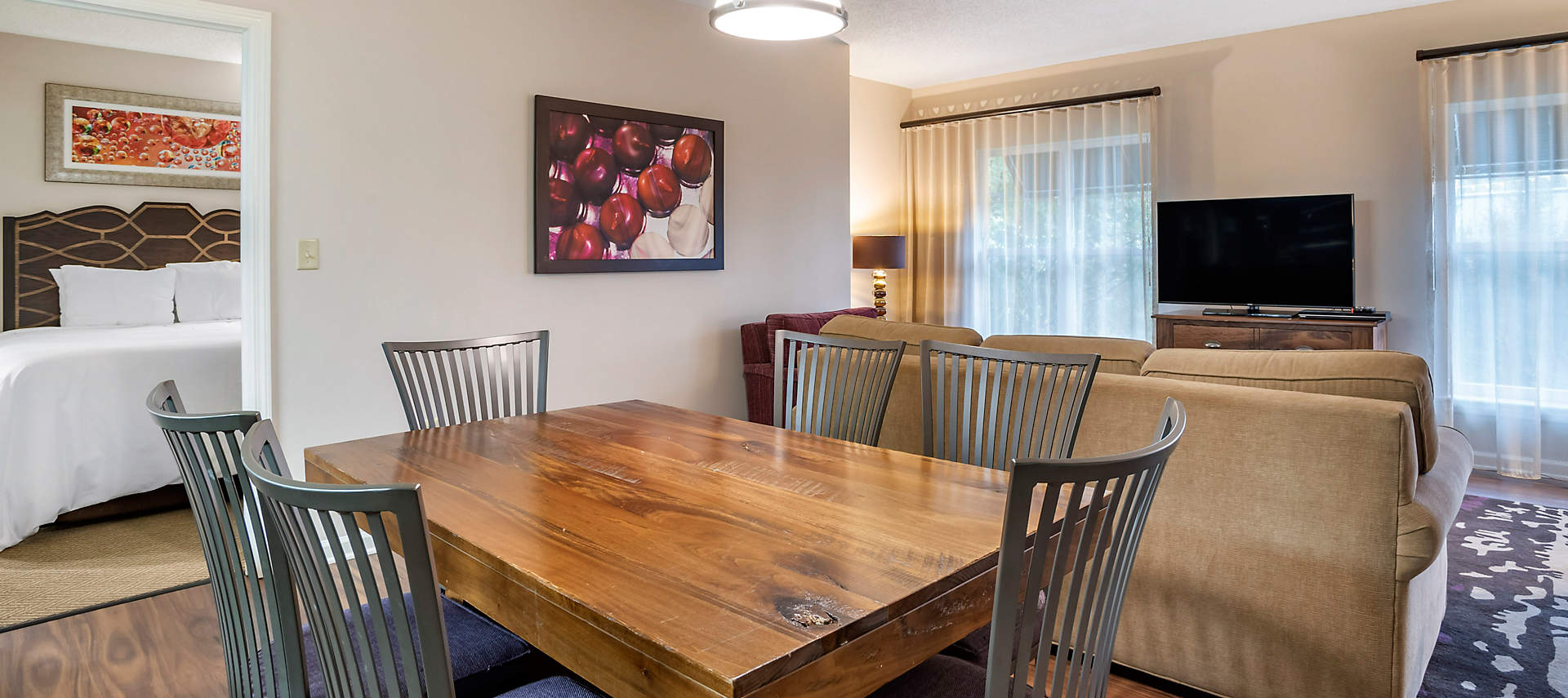 kiosk-HER-suites-at-hershey-2bed-living-area1