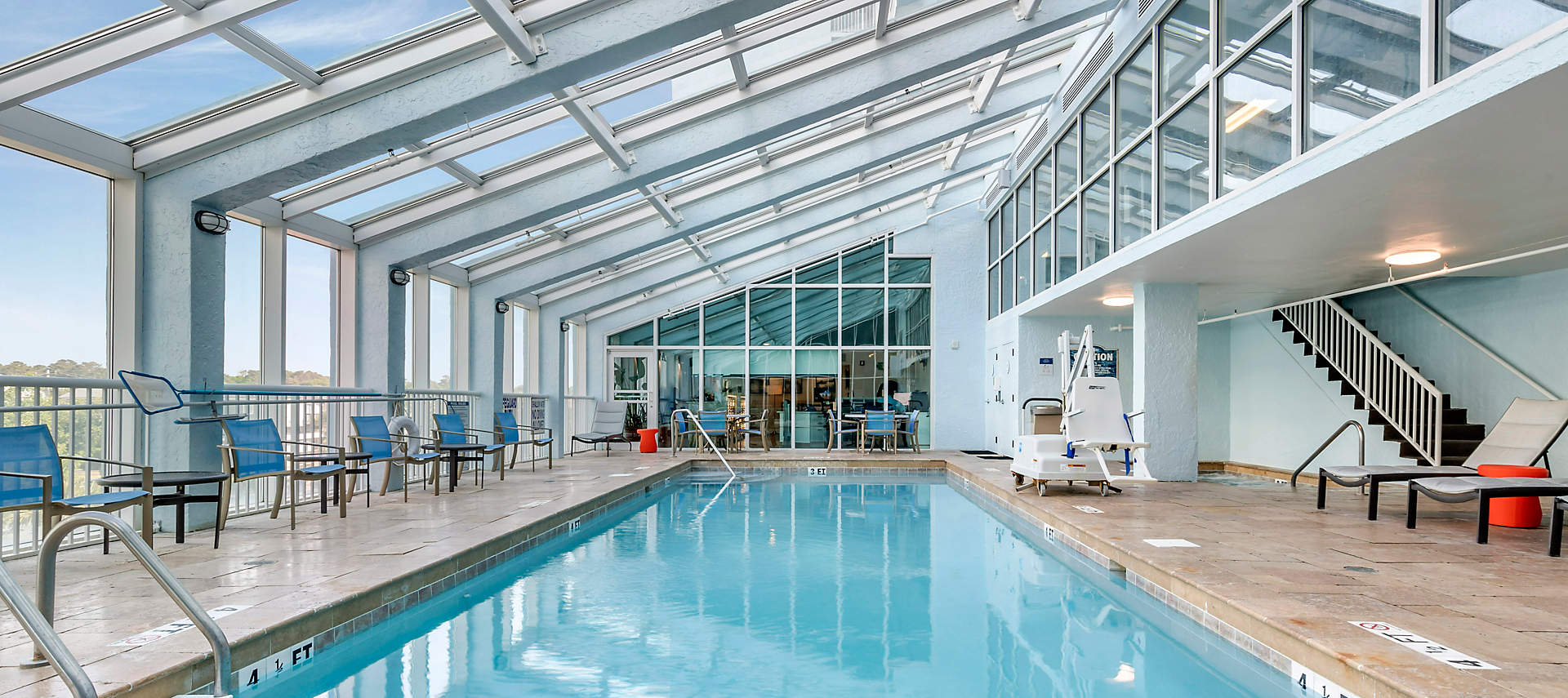 kiosk-SCR-shore-crest-vacation-villas-bldg1-indoor-pool