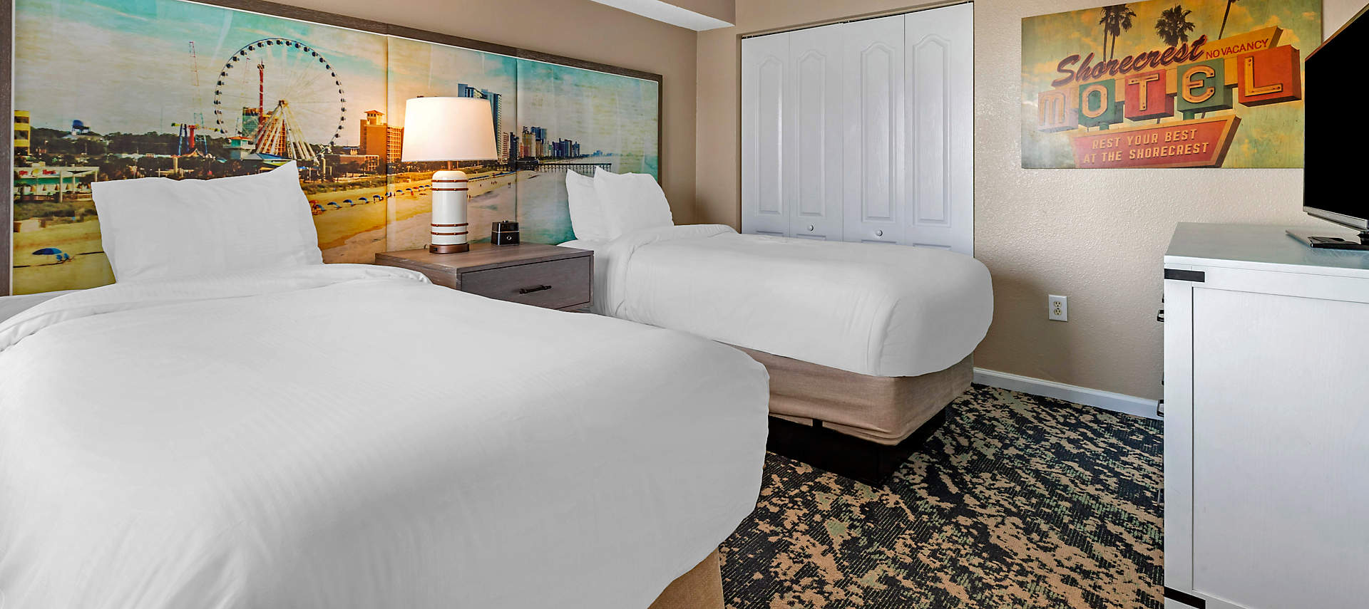 kiosk-SCR-shore-crest-vacation-villas-bldg2-2bedroom-guestroom
