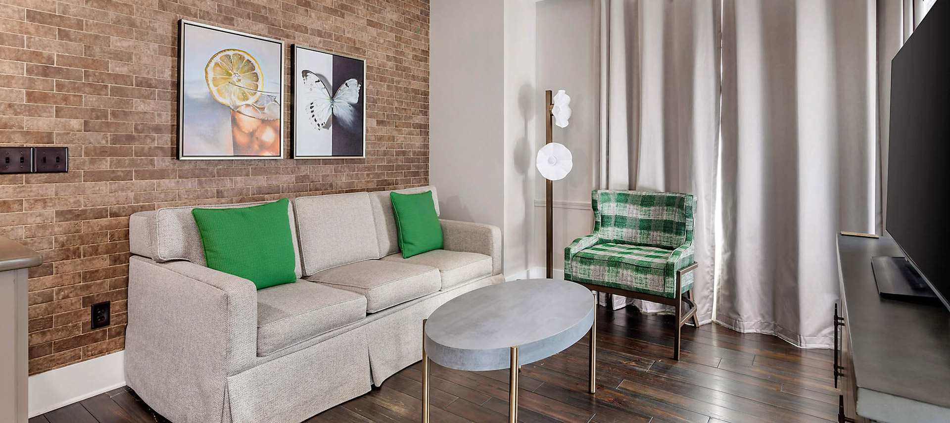 kiosk-STH-studio-homes-at-ellis-square-2bed-livingroom