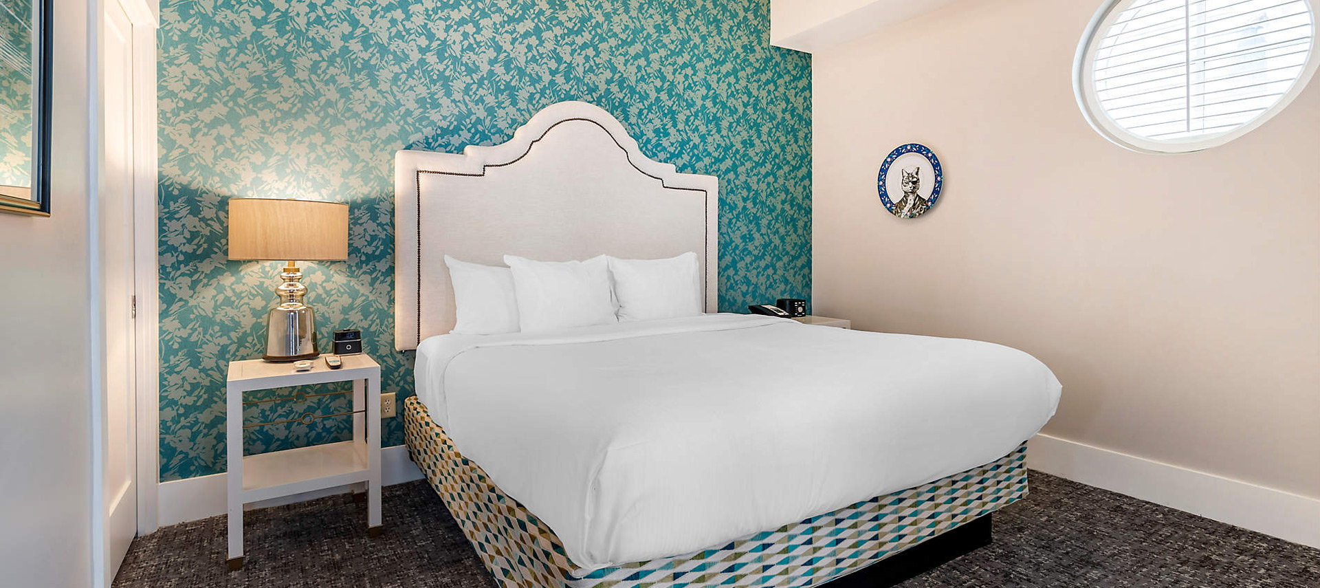 kiosk-STH-studio-homes-at-ellis-square-2bed-presidential-master-bedroom