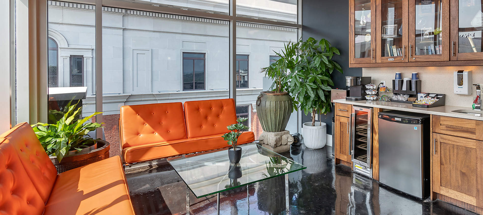 kiosk-STH-studio-homes-at-ellis-square-7th-floor-sky-lounge2