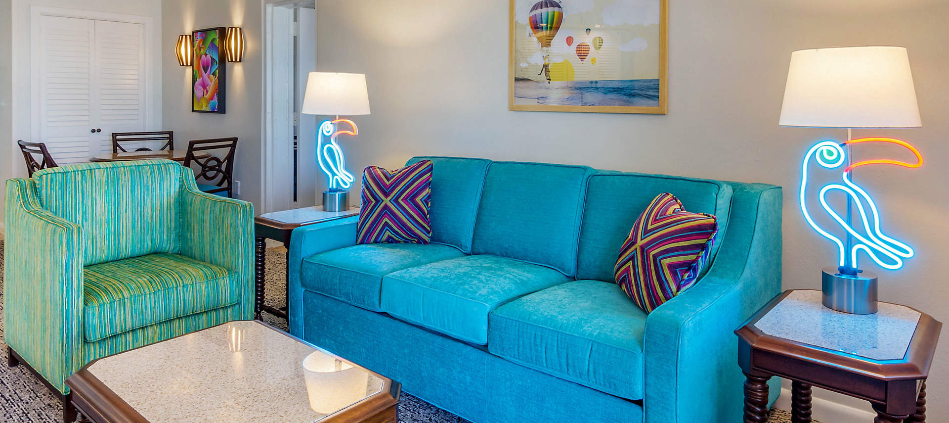 kiosk-TRA-bluegreen-at-tradewinds-1bed-living-area2