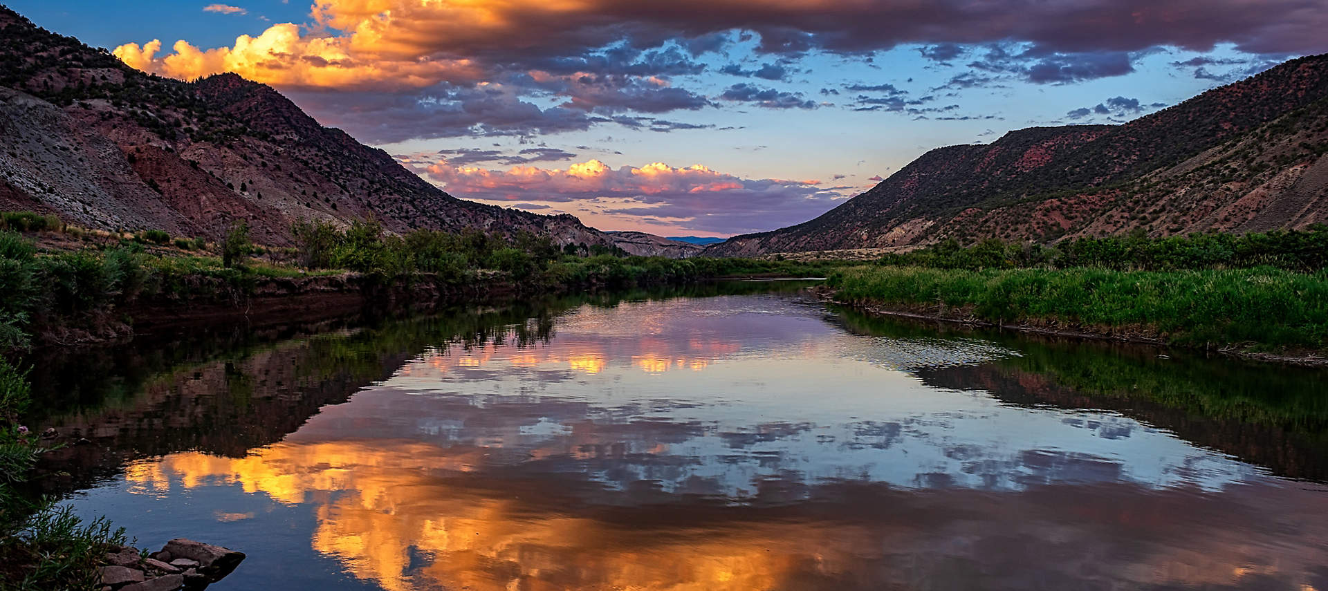colorado-mountains-river-reflections-sunset